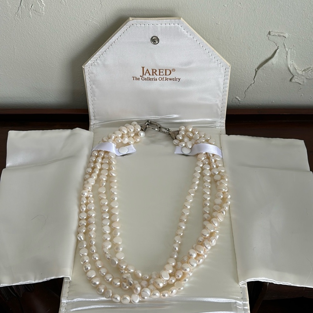 JARED 4-String Pearl Necklace